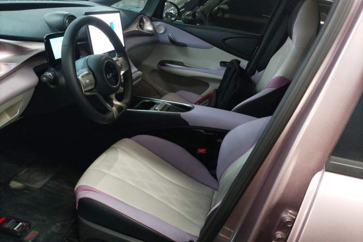 Used BYD Dolphin 2023 420 km Free Version
