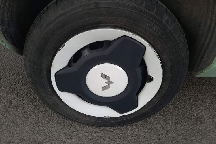 Used Wuling Hongguang MINIEV 2021 Macaron Fashion Model Lithium Iron Phosphate
