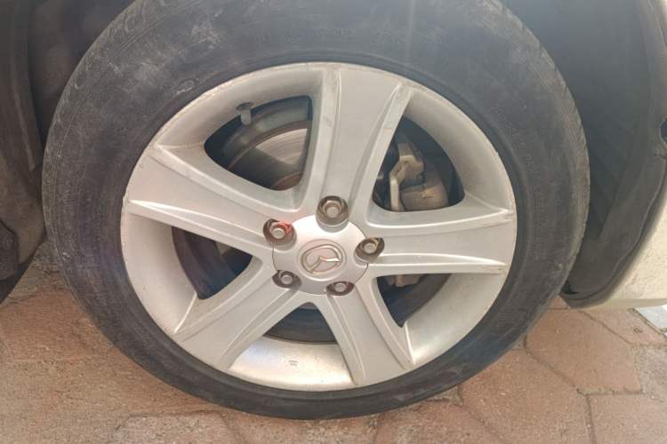Used Mazda 6 2008 2.0L Automatic Fashion Edition Right Front Wheel Hub