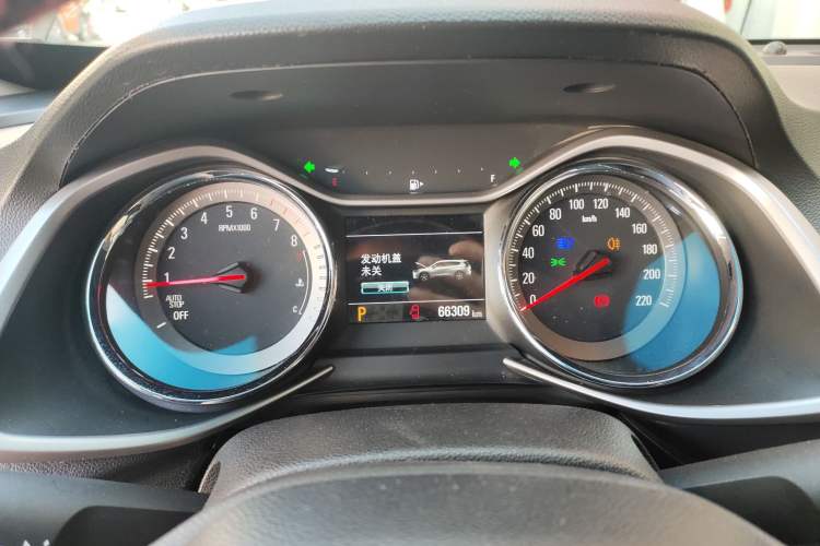 Used Chevrolet Orlando 2020 Light Hybrid Redline 530T Automatic Enjoyment Edition (5+2 Models)