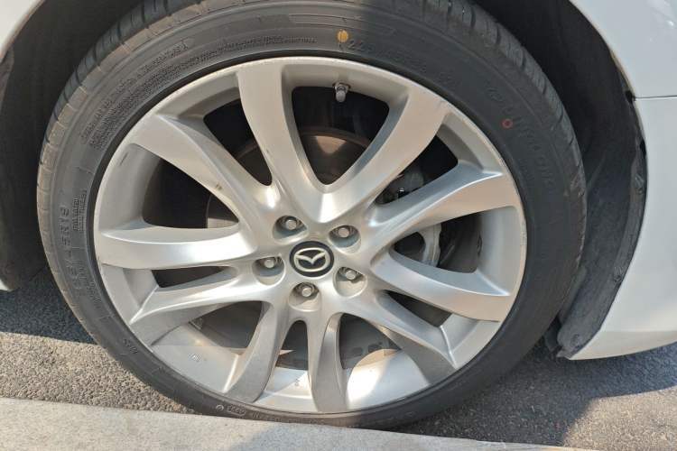 Used Mazda Atenza 2014 2.5L Blue Sky Prestige Edition
