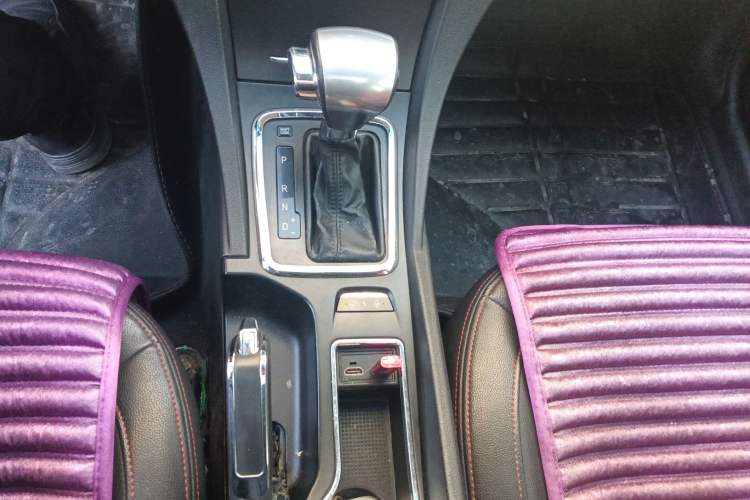 Used Geely Auto Emgrand 2015 Sedan 1.5L CVT Upward Version