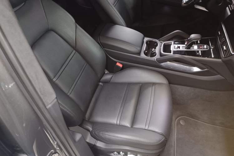 Used Porsche Cayenne 2018 Cayenne Turbo 4.0T