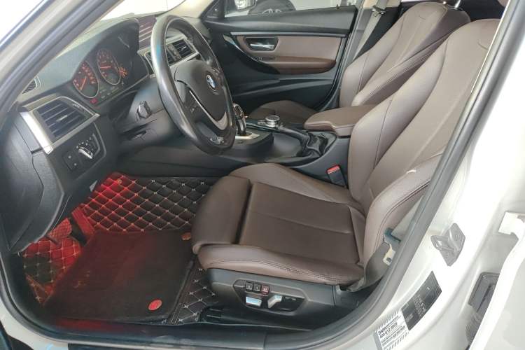 Used BMW 3 Series 2019 320Li Fashion Model Left Front Seat