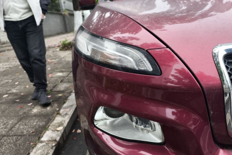 Used Jeep Cherokee 2016 2.0L Superior Edition
