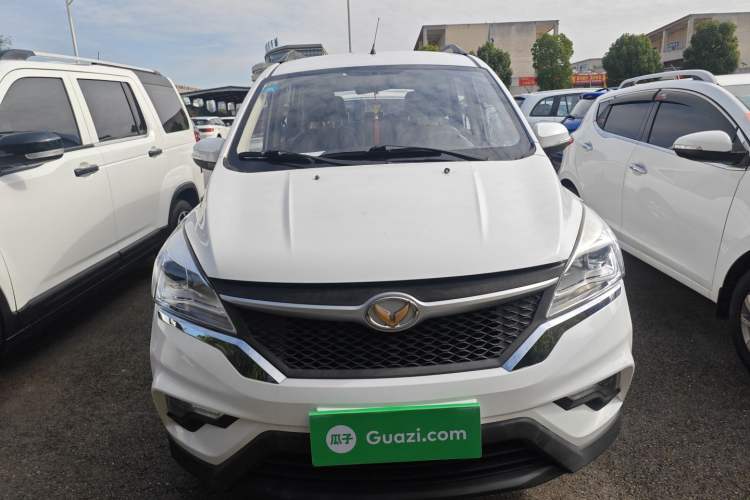 Used HYOSOW H3 2015 1.5L manual Comfort trim level