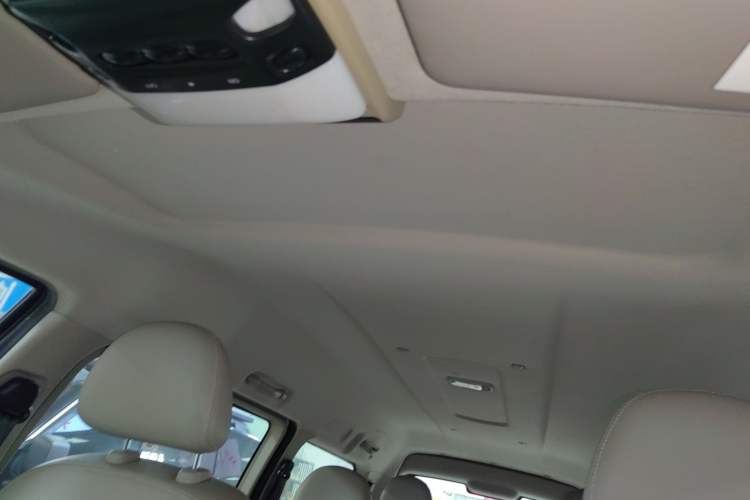 Used FORTHING Lingzhi 2018 M5L 1.6L 7-Seater Luxury Model
