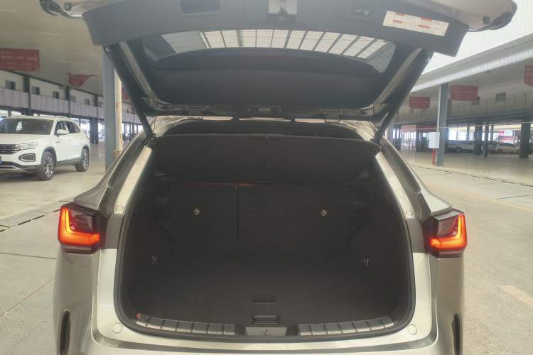 Used Lexus NX 2022 350h Front-Wheel-Drive Innovation Edition