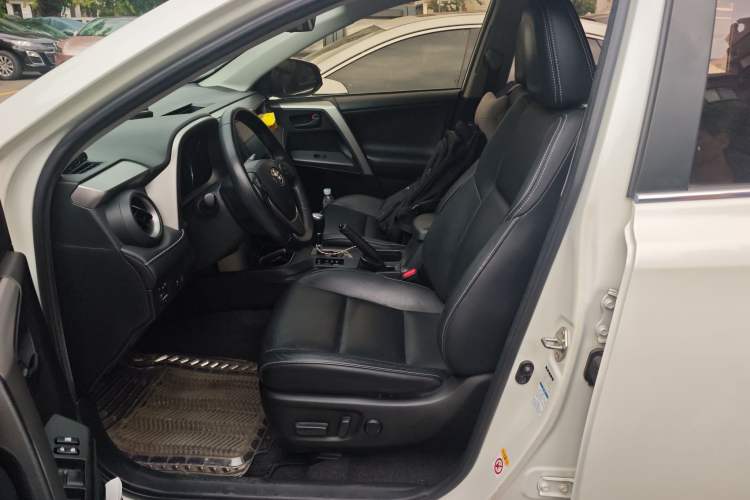 Used Toyota RAV4 2016 2.5L Automatic 4x4 Elite Edition