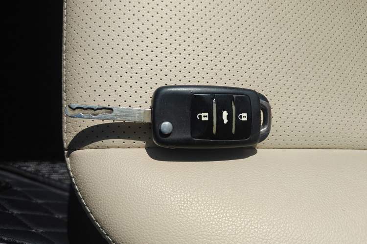 Used CHANGAN Eado 2015 1.6L Manual Luxury Model China V Standard