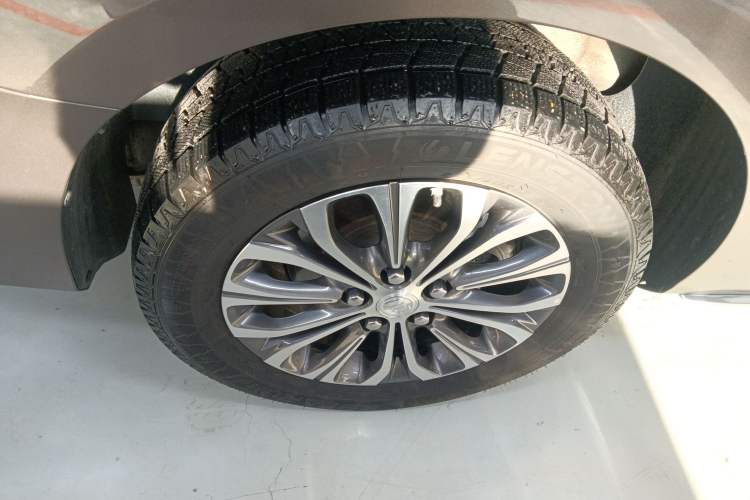 Used Buick GL8 2023 Land Executive Class Smart Enjoyment Model
