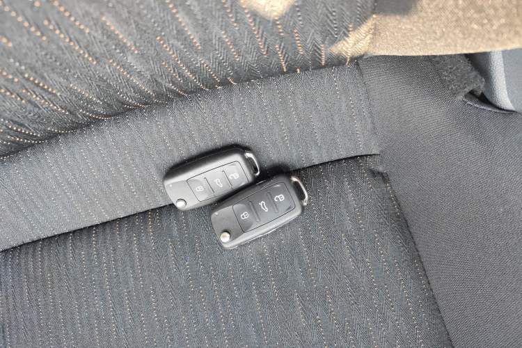 Used Jetta VA3 2025 Model, Facelifted 1.5L Manual—Ambitious Edition
