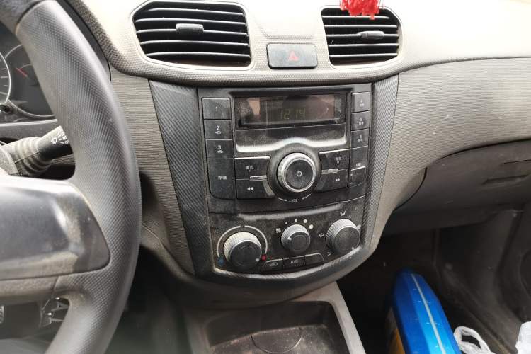 Used Wuling Hongguang 2015 1.2L S Base Model China V Standard