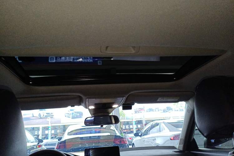 Used Honda Civic 2022 240TURBO CVT Dynamic Edition Headliner