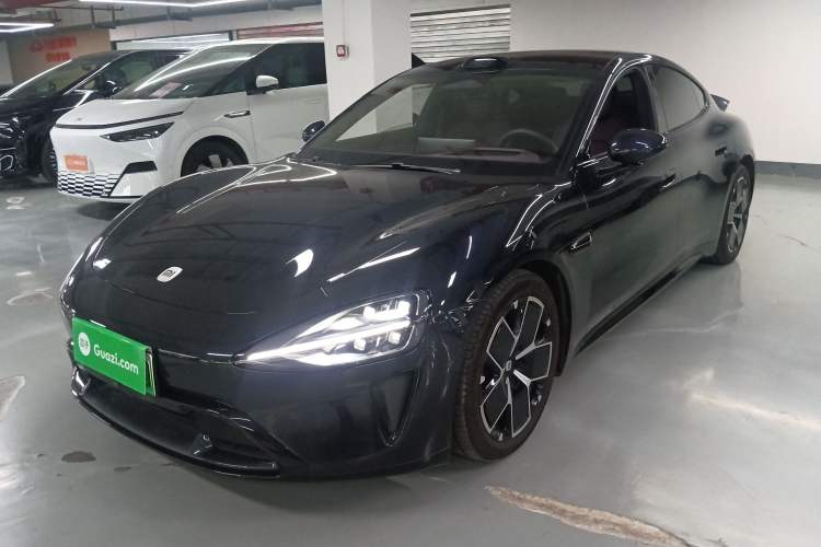 Used Xiaomi Auto SU7 2024 Four-Wheel Drive Ultra-Long Range Advanced Intelligent Driving Max Edition