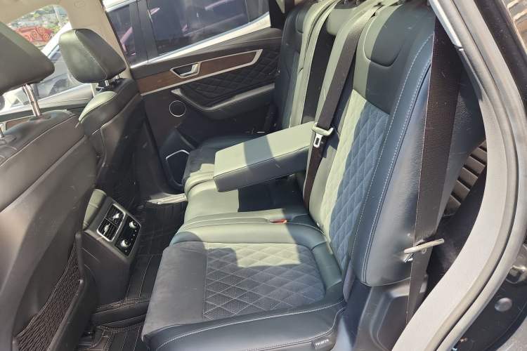 Used Hongqi HS7 2021 2.0T DCT Two-Wheel Drive Smart Connect Flagship Edition