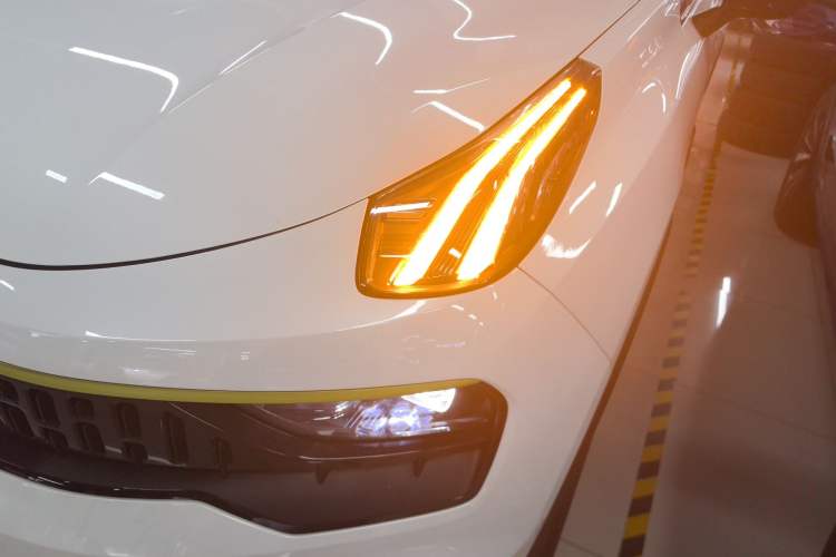 Used Lynk & Co 05 2020 2.0TD Two-Wheel Drive Shine Halo
