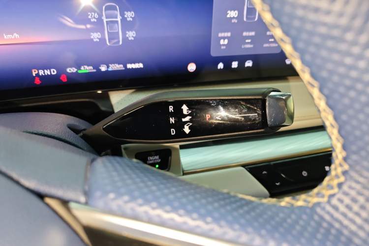 Used Buick GL8 New Energy 2024 Lu Zun Luxury Edition 6-Seater
