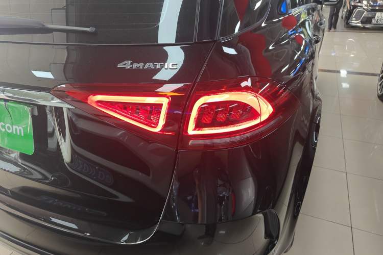 Used Mercedes-Benz GLE 2021 GLE 450 4MATIC AMG Line Exterior 2