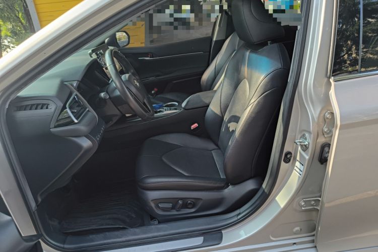 Used Toyota Camry 2021 2.5G Luxury Edition Left Front Seat