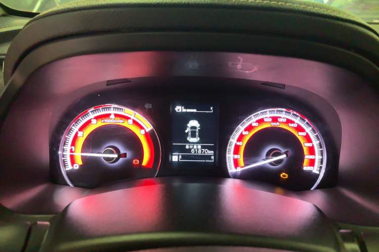 Used Isuzu D-MAX 2019 2.5T Two-Wheel Drive Manual Navigation Edition China VI Standard Extended Version JE4D25Q6A