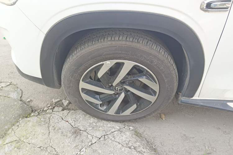 Used Citroen C3-XR 2015 1.6L Manual Pioneer Model Exterior 4