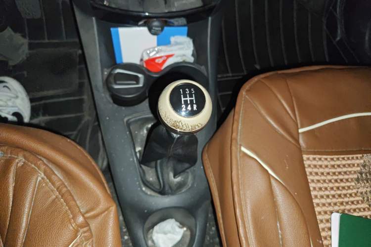 Used Geely Auto Panda Classic 2016 1.0L Manual "Mengdong" Edition Gear Lever