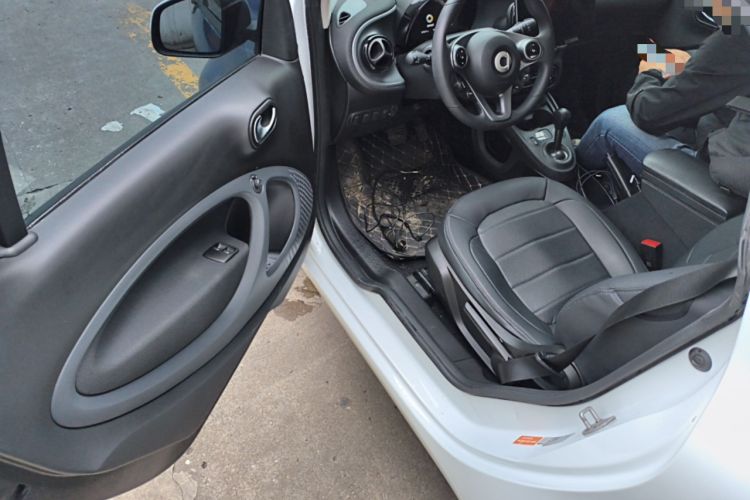 Used smart fortwo 2019 0.9T 66kW Hardtop Wind Power Edition China VI Driver Seat