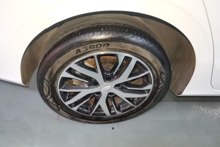 Used Geely Auto Emgrand 2023 4th Generation Champion Edition 1.5L CVT Luxury Model
