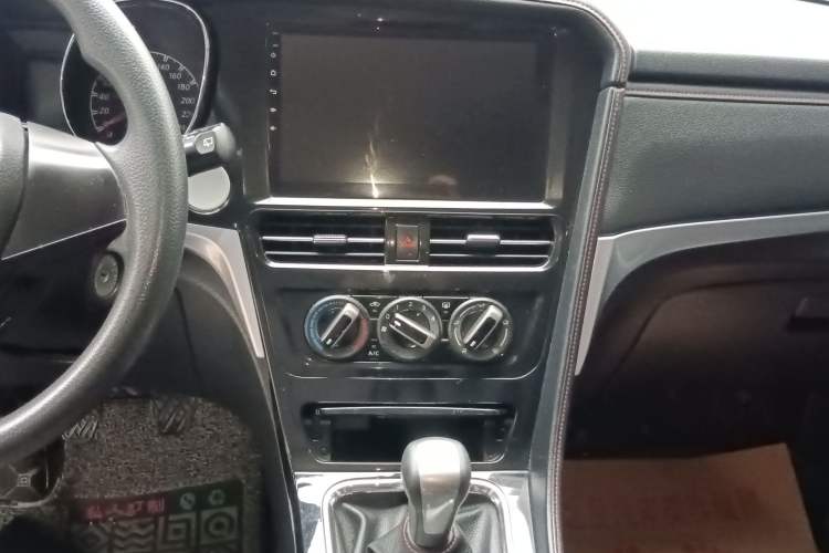 Used Venucia T70 2018 1.6L Manual Enjoyment Edition