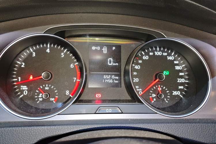 Used Volkswagen Golf 2015 1.6L Automatic Fashion Model