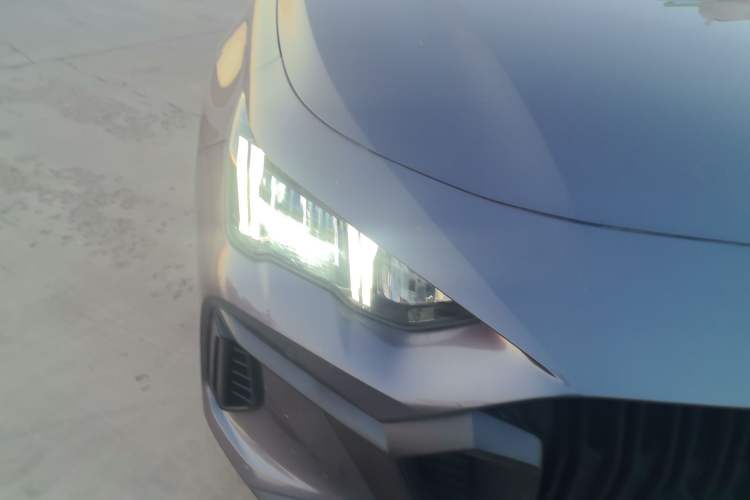 Used GAC Trumpchi EMPOW 2021 270T DCT J15 Version Right Front Headlight