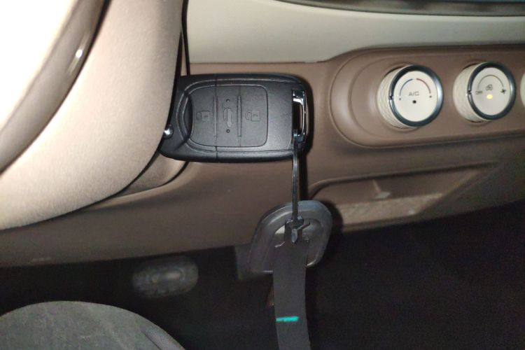 Used Wuling Hongguang MINIEV 2025 Four-Door Version Advanced Edition Vehicle Key