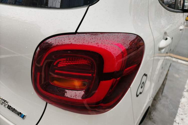 Used Wuling Hongguang MINIEV 2025 Four-Door Version Advanced Edition
