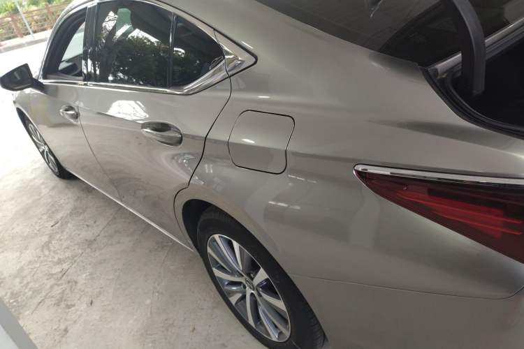 Used Lexus ES 2020 200 Excellence Edition