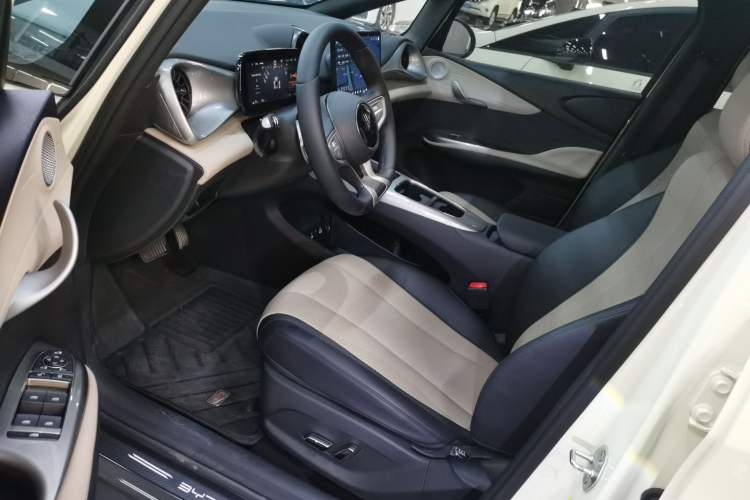 Used BYD Dolphin 2025 Smart Drive Version 420 km Freedom Edition Left Front Seat