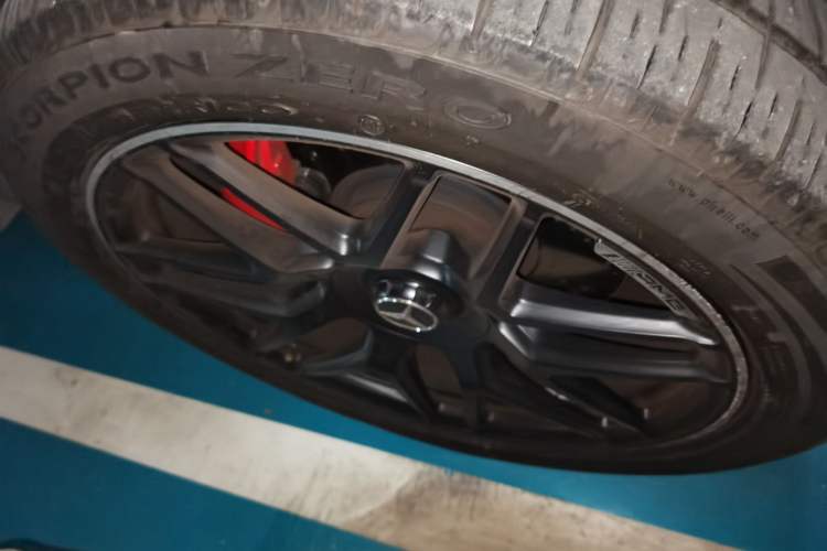 Used Mercedes-Benz G-Class AMG 2022 AMG G 63 Right Front Wheel Hub