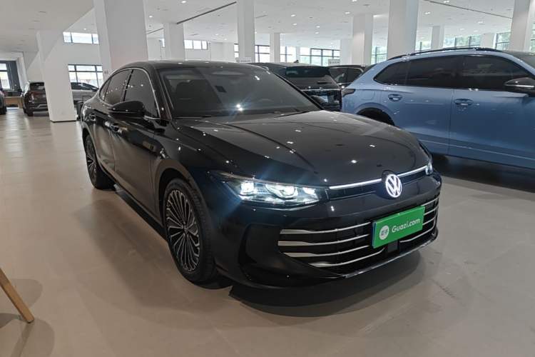 Used Volkswagen Passat 2025 Pro 380TSI Dragon Supreme Edition
