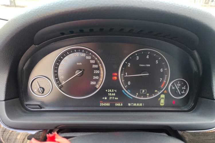 Used BMW 5 Series 2014 525Li Luxury Design Package