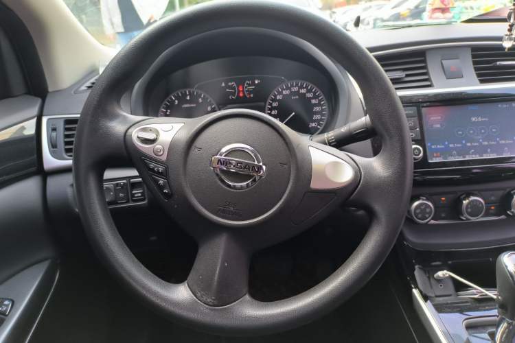 Used Nissan Sylphy 2016 1.6XV CVT Smart Enjoyment Version Steering Wheel