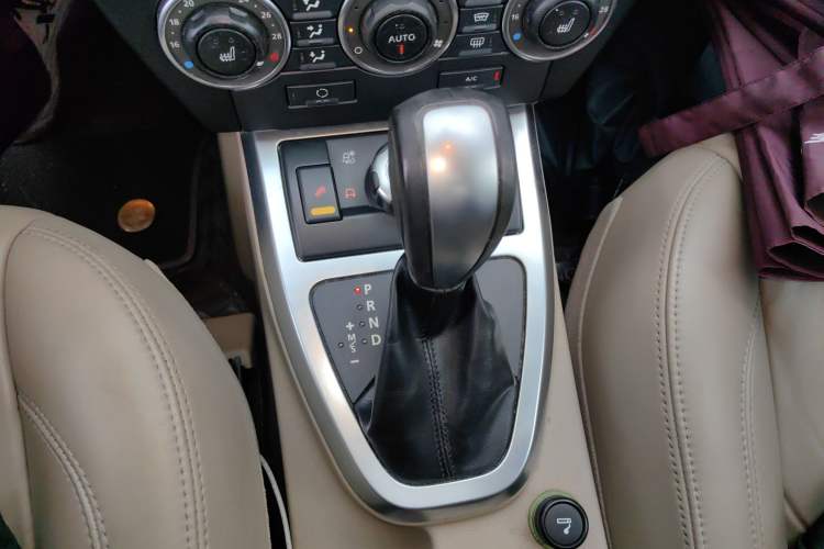 Used Land Rover Freelander 2 2011 3.2L i6 HSE Gasoline Edition