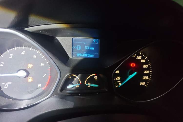 Used Ford Focus 2012 Hatchback 1.6L Manual Fashion Edition
