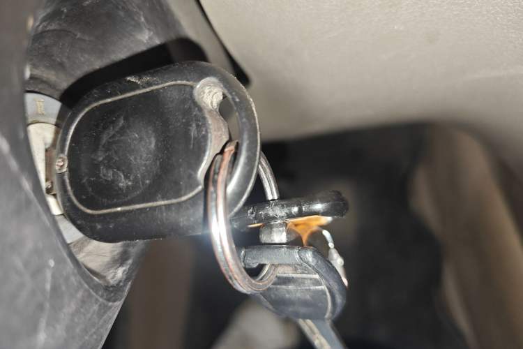 Used Wuling Hongguang 2014 1.2L Standard Model China IV