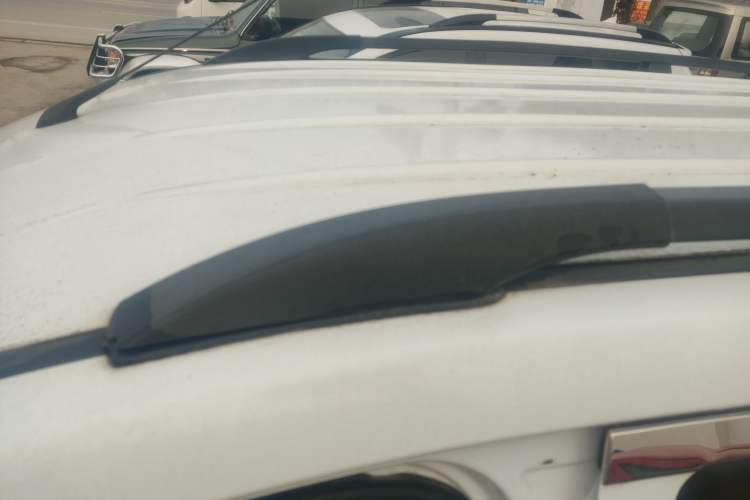 Used Dongfeng Fengon 330 2016 1.5L Manual Enjoyment Model DK15 Roof