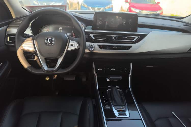 Used CHANGAN CS75 2020 280T DCT Luxury Model China VI Standard
