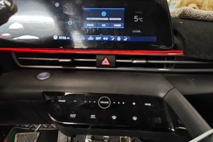 Used Hyundai Elantra 2022 1.5L CVT LUX Prestige Edition
