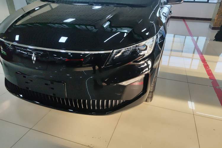 Used Livan Maple 80v L 2024 515 km Range 7 Seats Left Front Headlight