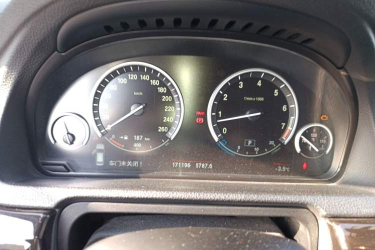 Used BMW 5 Series GT 2011 535i xDrive Luxury Edition Instrument Cluster