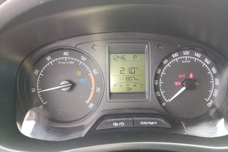 Used Skoda Fabia 2014 1.4L Automatic Crystal Edition Instrument Cluster