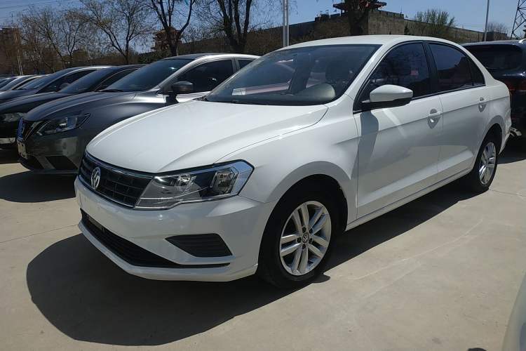 Used Volkswagen Jetta 2019 Dream Edition 1.4L Manual Fashion Version